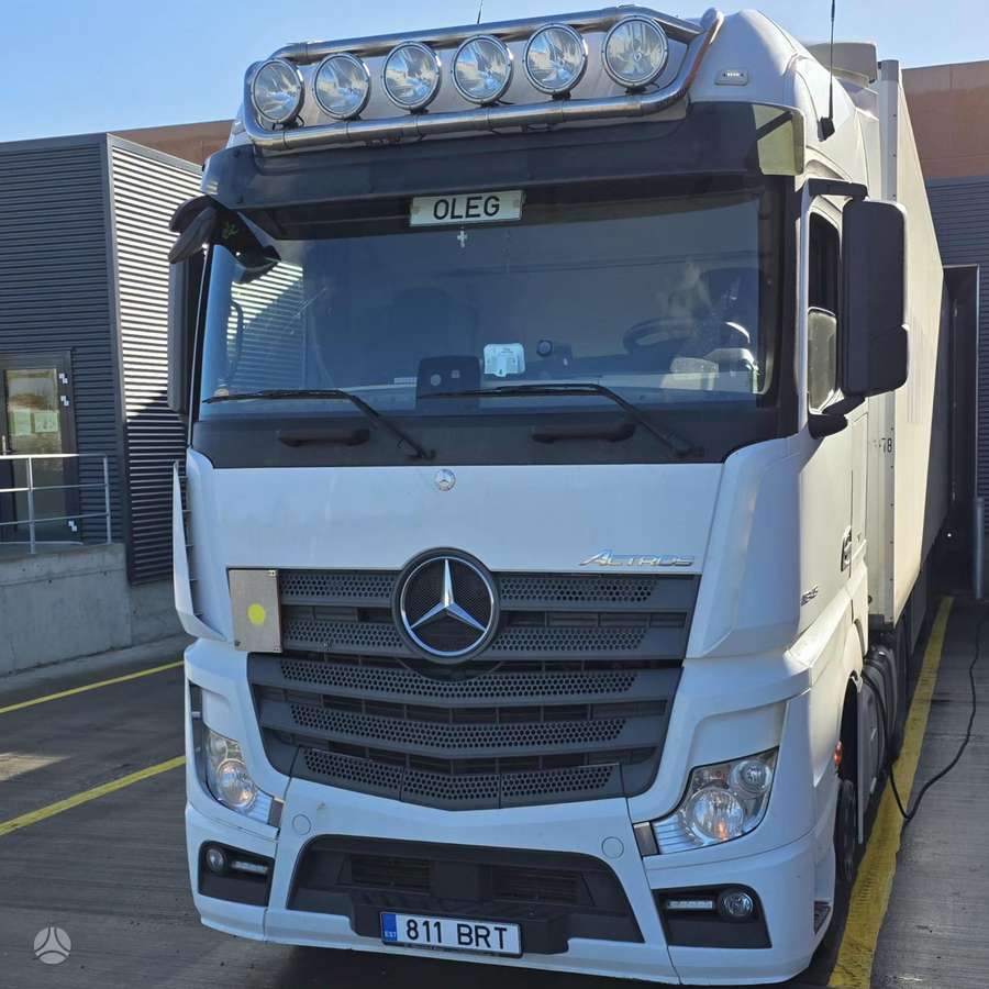 Mercedes-Benz Aktros, double sleeper