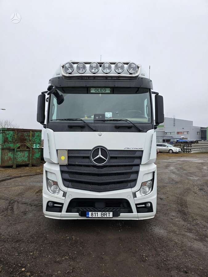 Mercedes-Benz Aktros, double sleeper