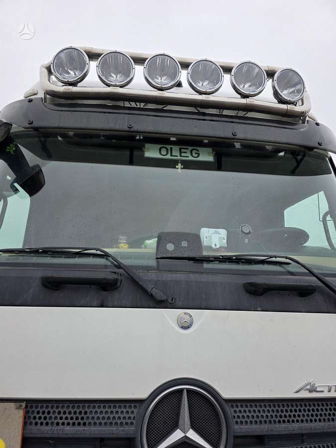 Mercedes-Benz Aktros, double sleeper