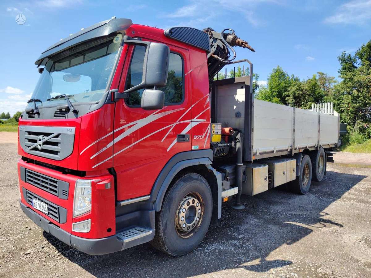 Volvo FM370, su kranu