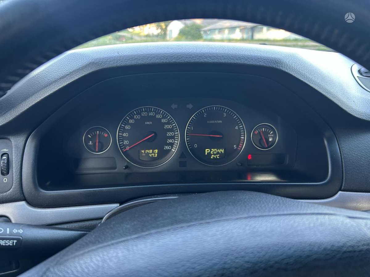 Volvo S80, 2.4 l., Седан