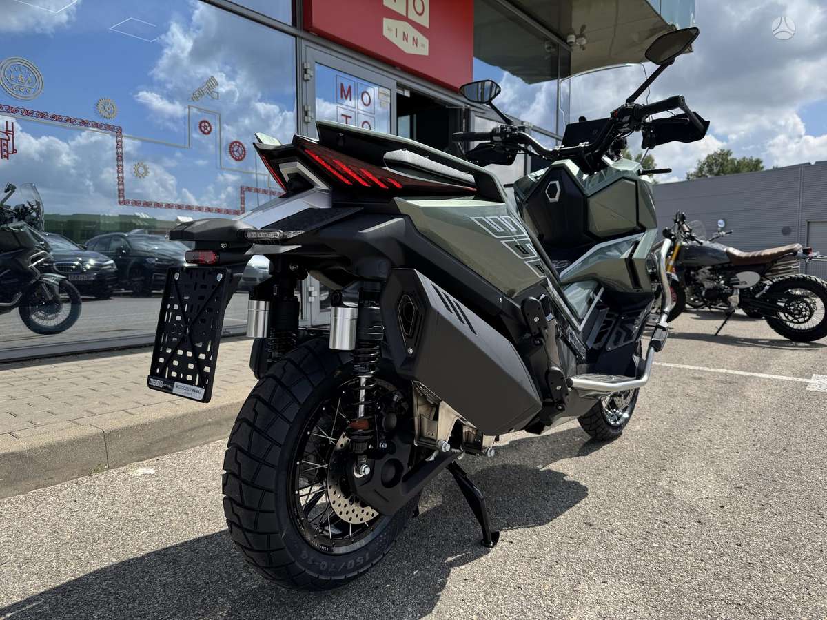 Zontes 368G 368cc, scooters / mopeds