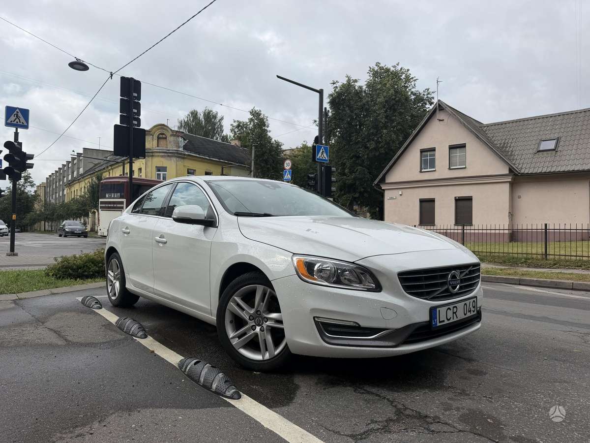 Volvo S60, 2.0 l., Седан