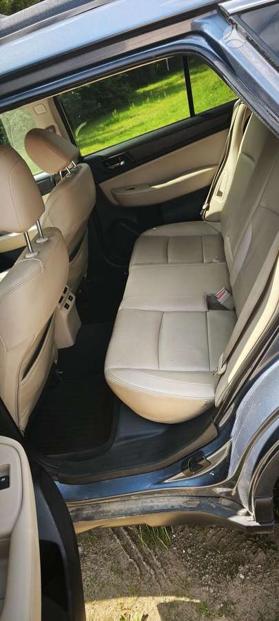 Subaru Outback, 2.5 l., off-road / crossover