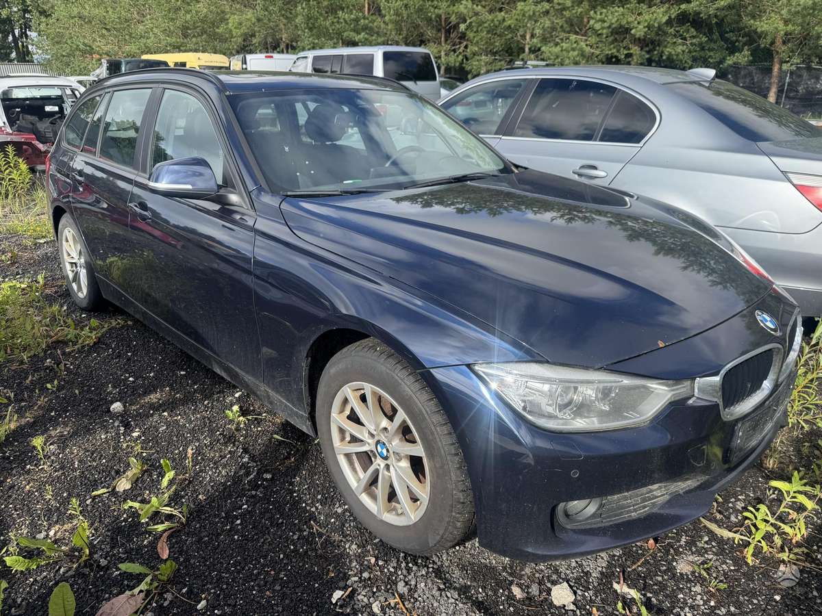 BMW 320