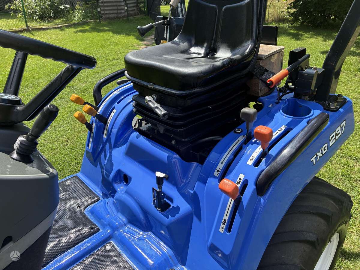 Iseki TXG237 (4x4), sodo traktoriai