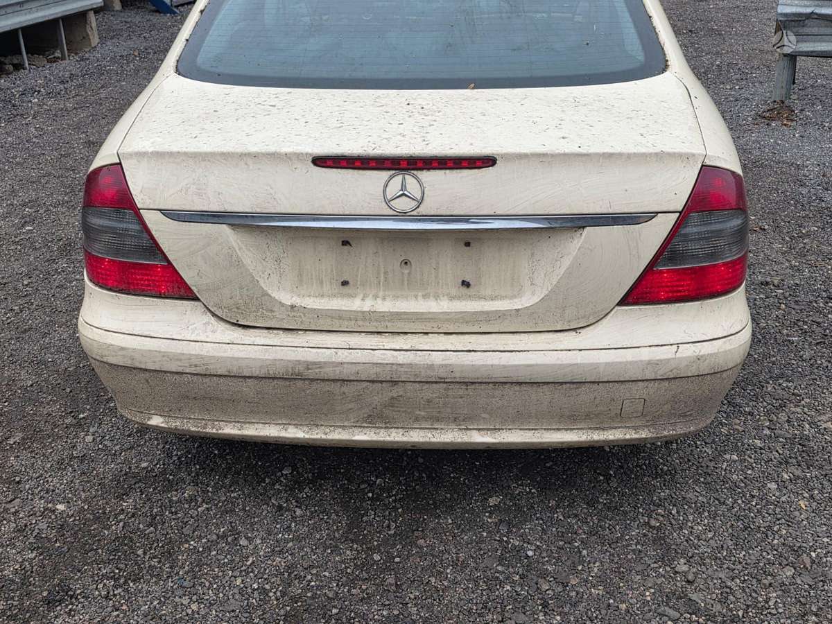 Mercedes-Benz E klasė по частям