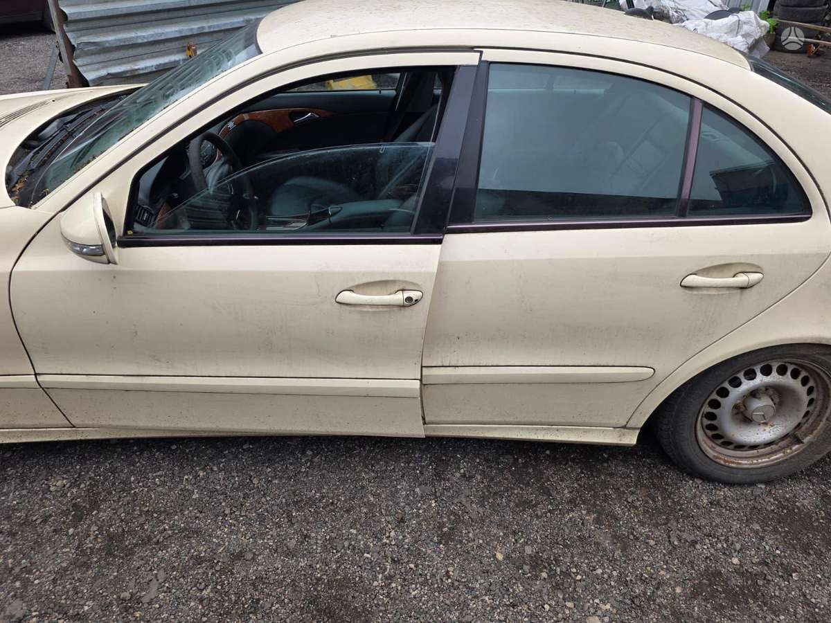 Mercedes-Benz E klasė dalimis