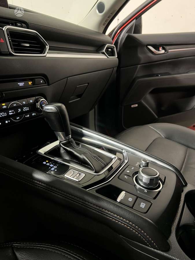 Mazda CX-5, 2.5 l., off-road / crossover
