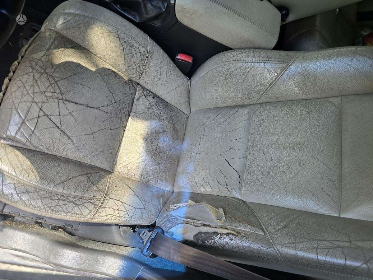Volvo S80, 2.4 l., Седан