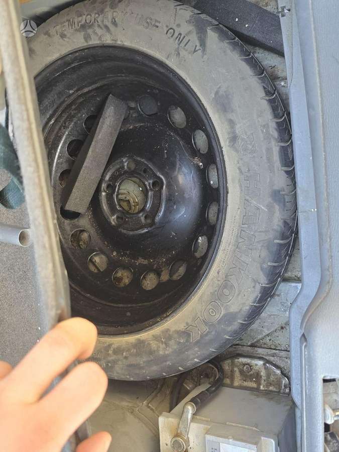 Volvo S80, 2.4 l., Седан