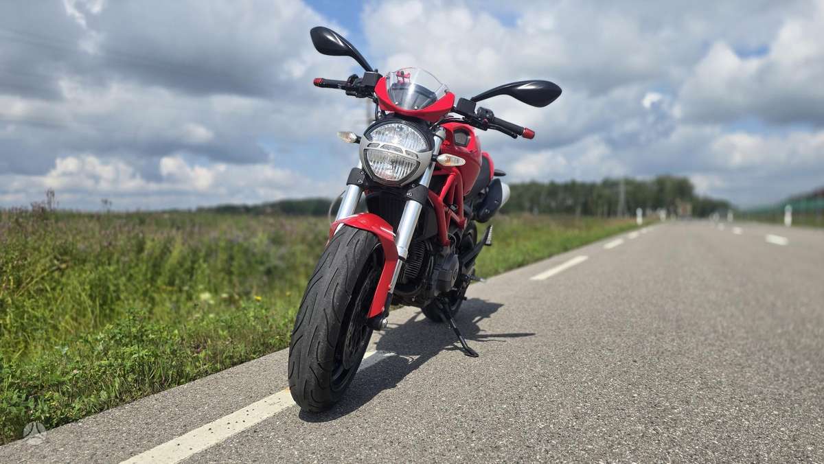 Ducati Monster 803cc, street / classic