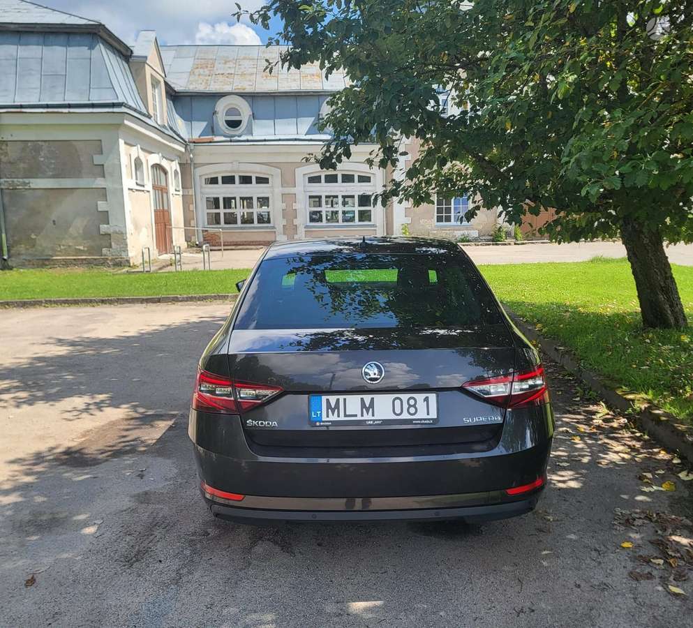 Skoda Superb, 2.0 l., Хэтчбек