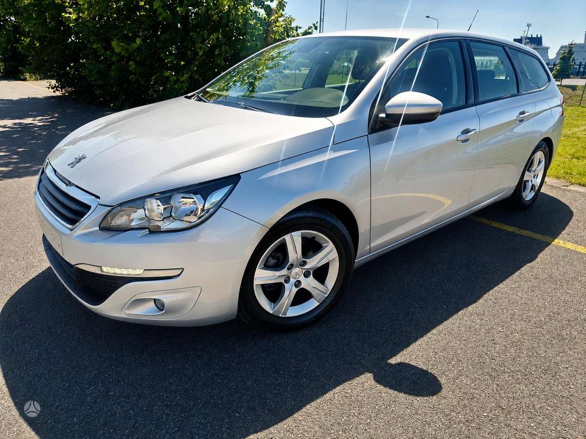 Peugeot 308 - 1