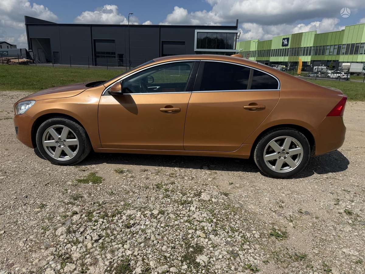 Volvo S60 - 2