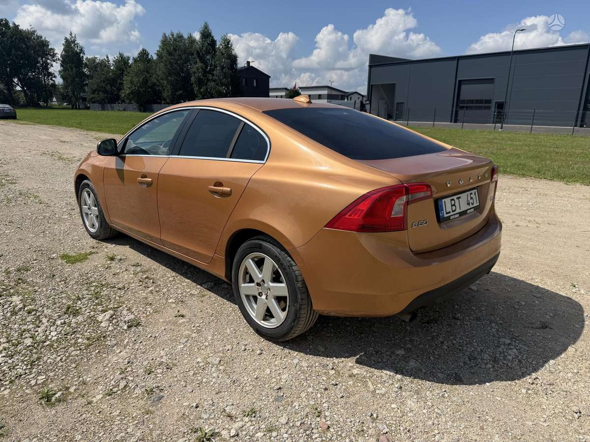 Volvo S60 - 3