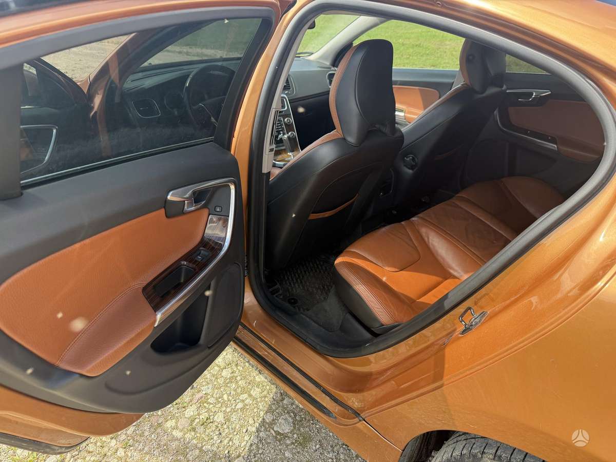 Volvo S60 - 9