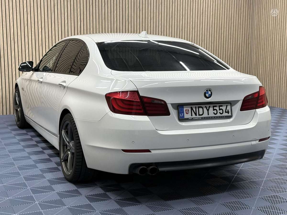 BMW 530, 3.0 l., Седан