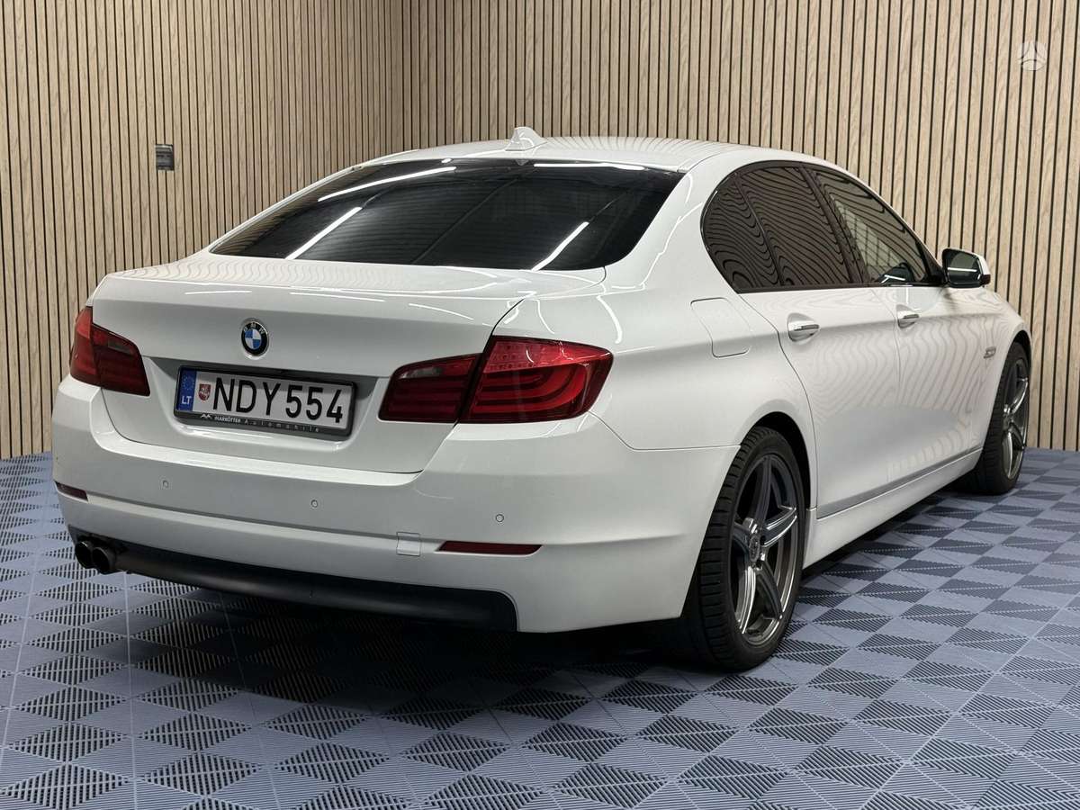 BMW 530, 3.0 l., Седан