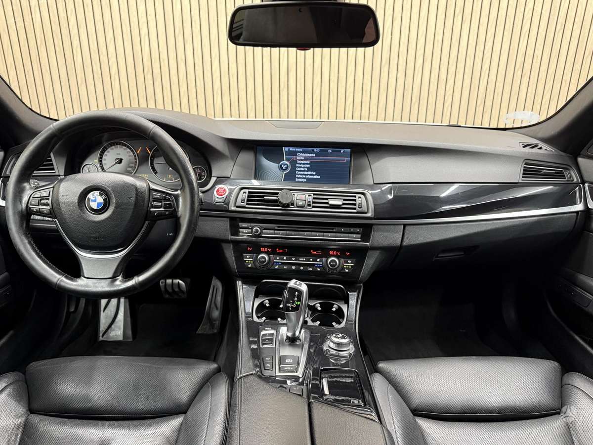 BMW 530, 3.0 l., Седан