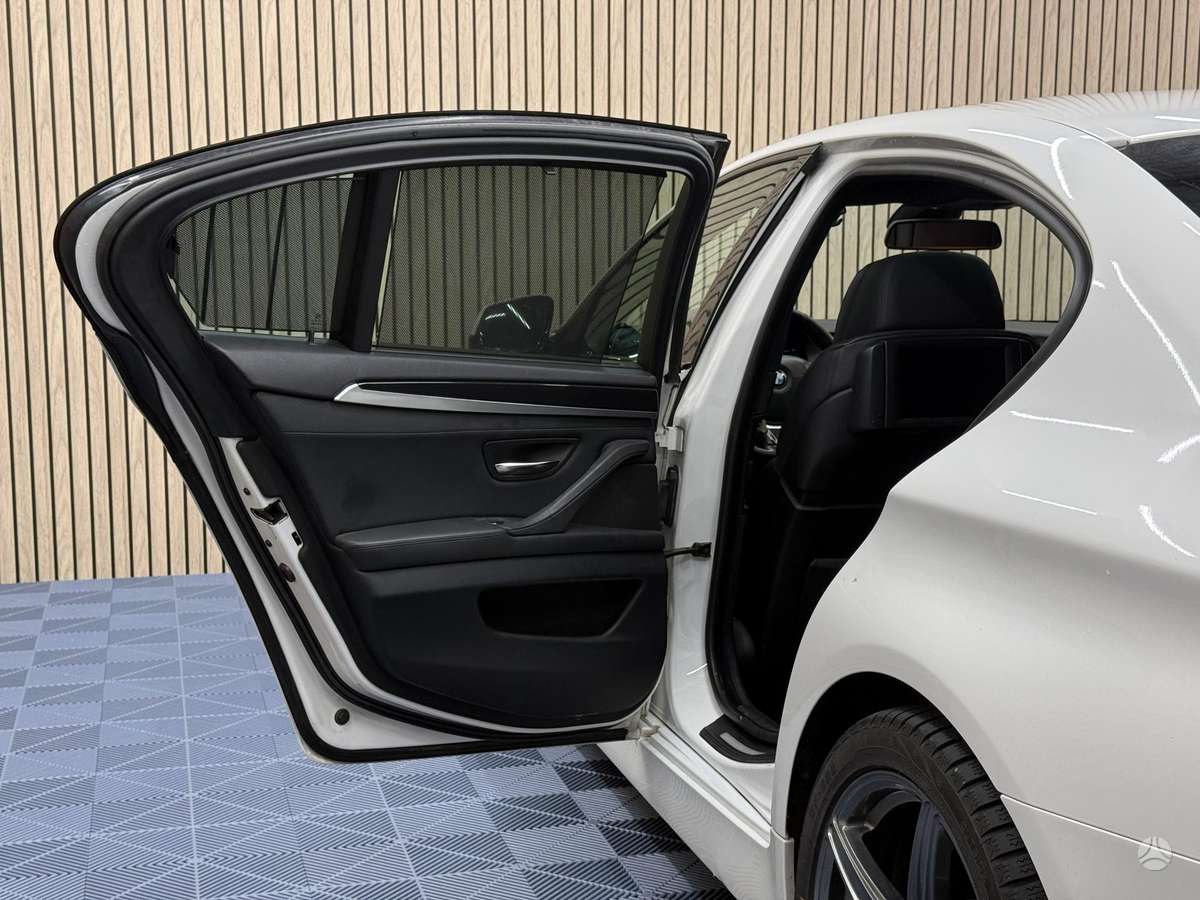 BMW 530, 3.0 l., Седан