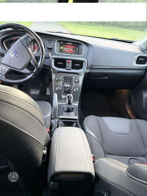 Volvo V40 - 4