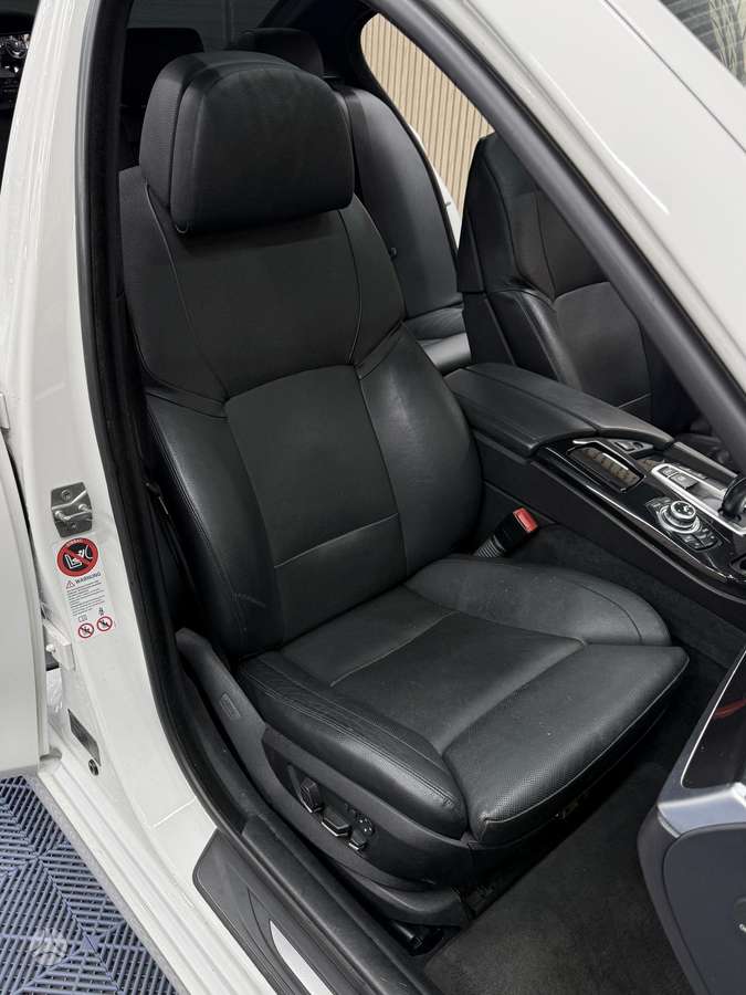 BMW 530, 3.0 l., Седан