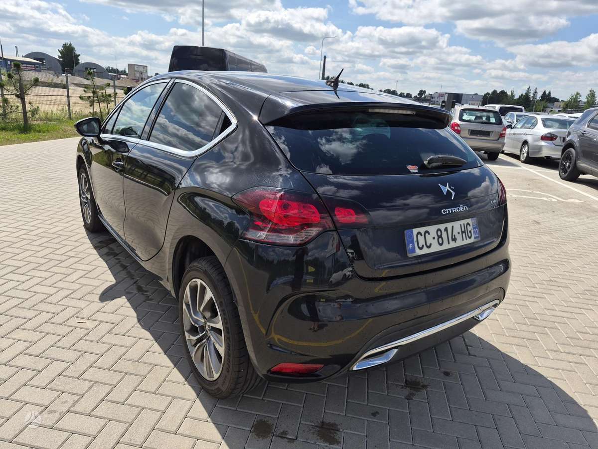 Citroen DS4, 1.6 l., hatchback