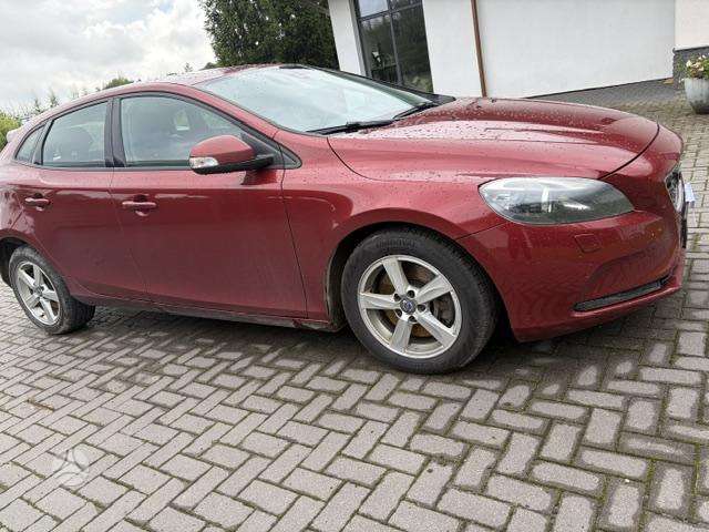 Volvo V40, 2.0 l., hatchback