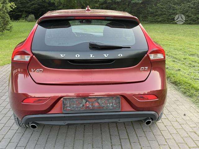 Volvo V40, 2.0 l., Хэтчбек