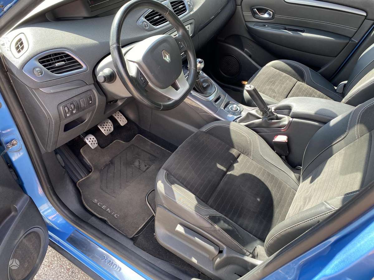 Renault Scenic - 11