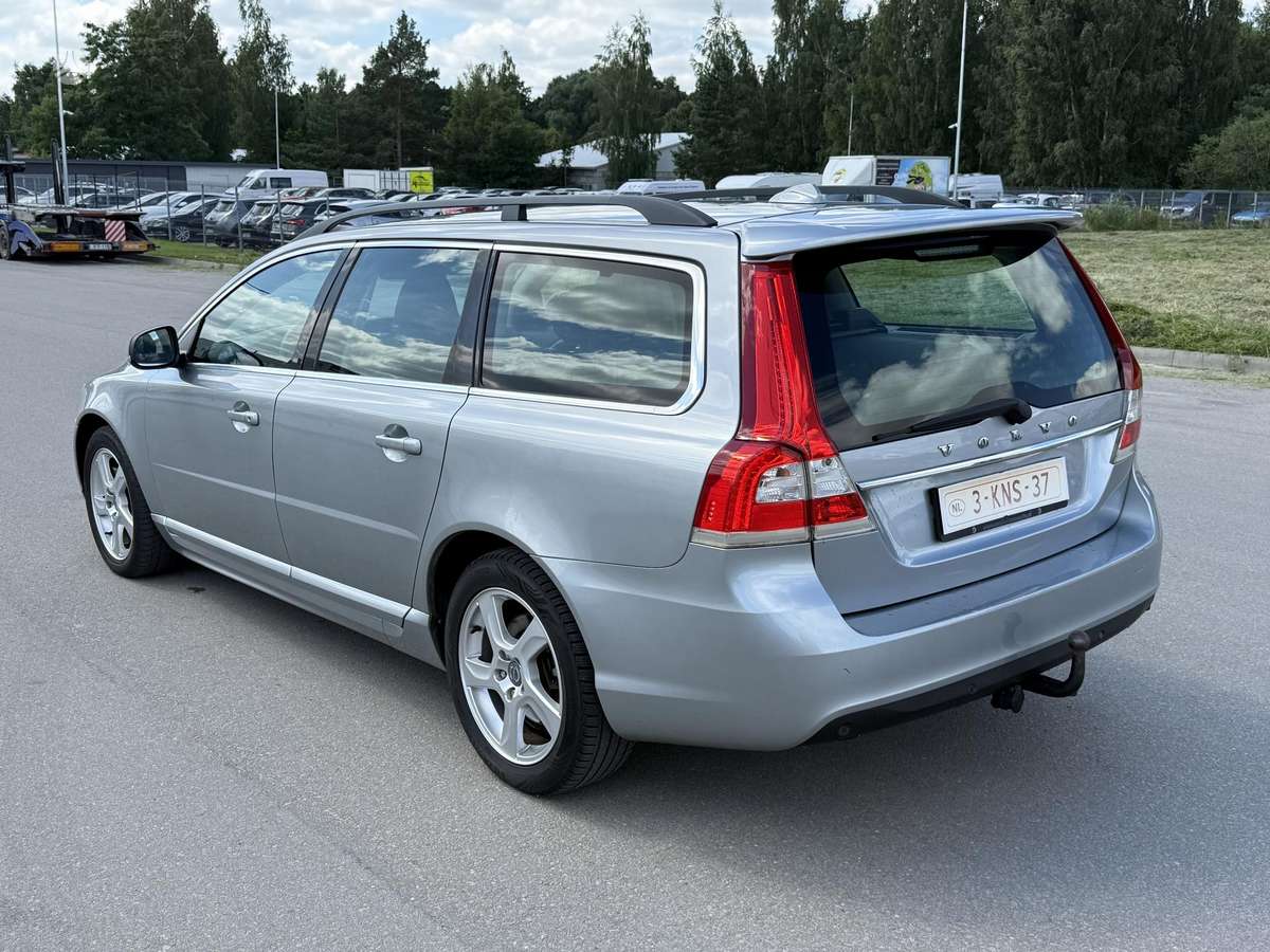 Volvo V70, 2.0 l., Универсал