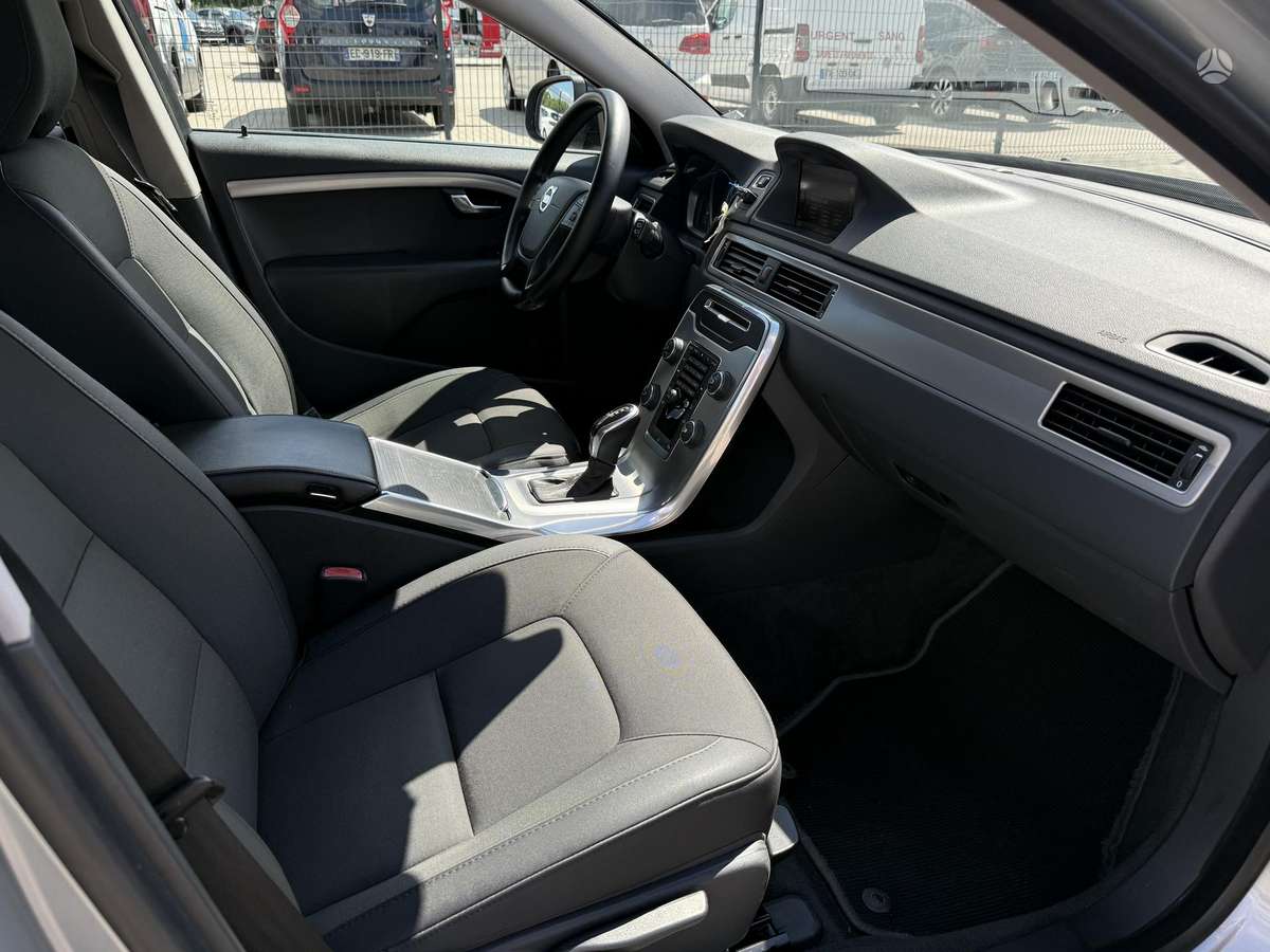 Volvo V70, 2.0 l., Универсал