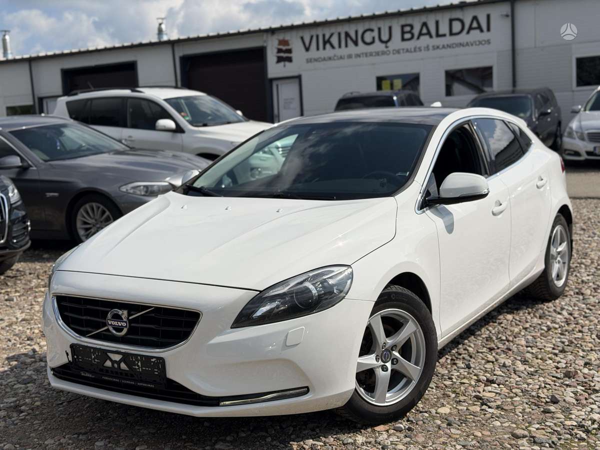 Volvo V40, 1.6 l., Хэтчбек