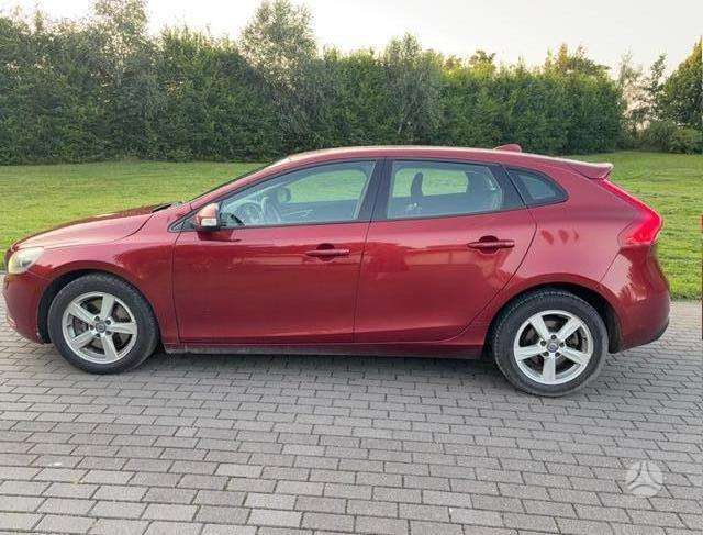 Volvo V40, 2.0 l., Хэтчбек