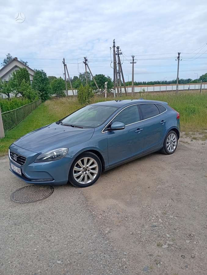 Volvo V40, 1.6 l., Хэтчбек