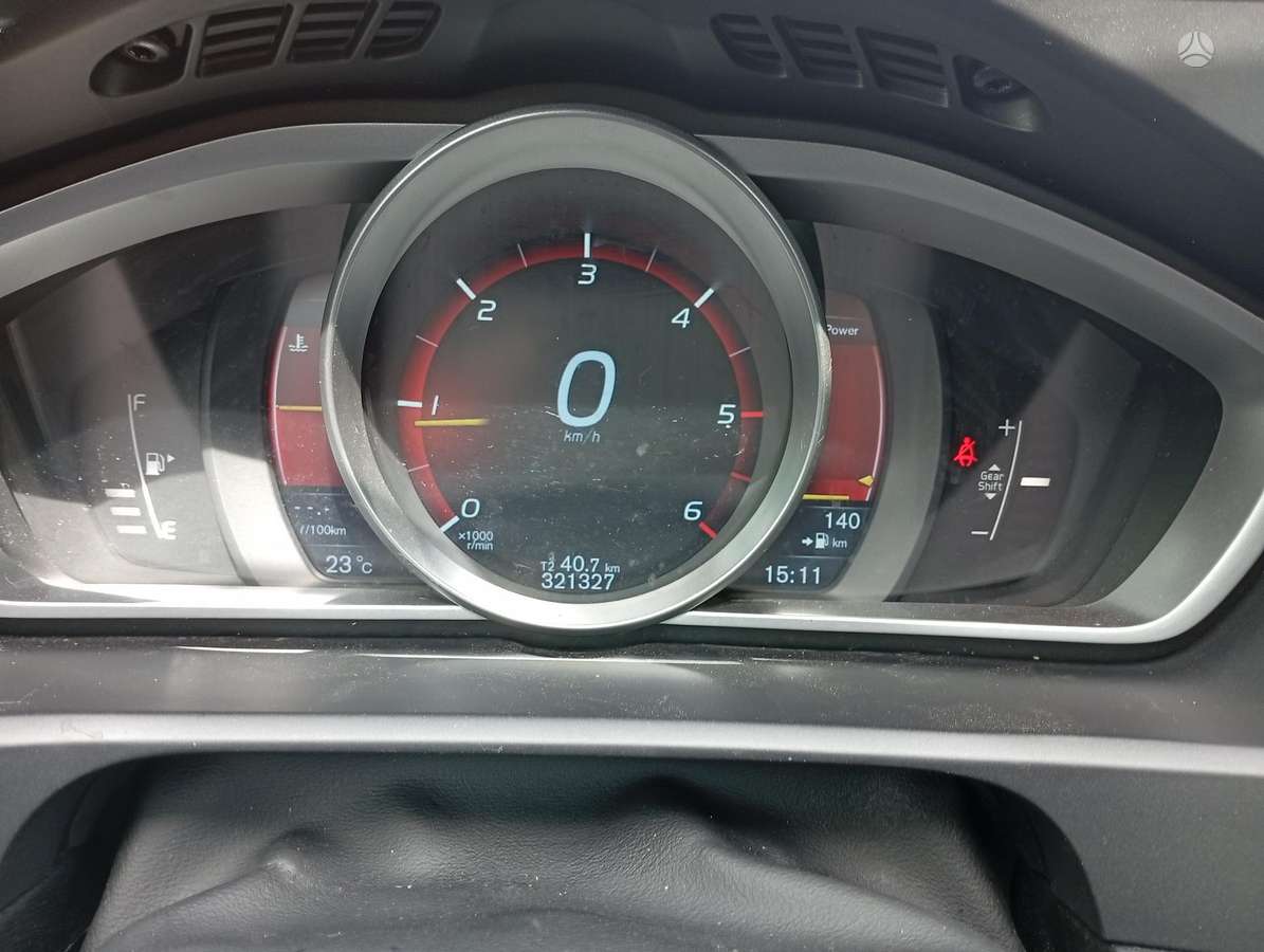 Volvo V40, 1.6 l., Хэтчбек