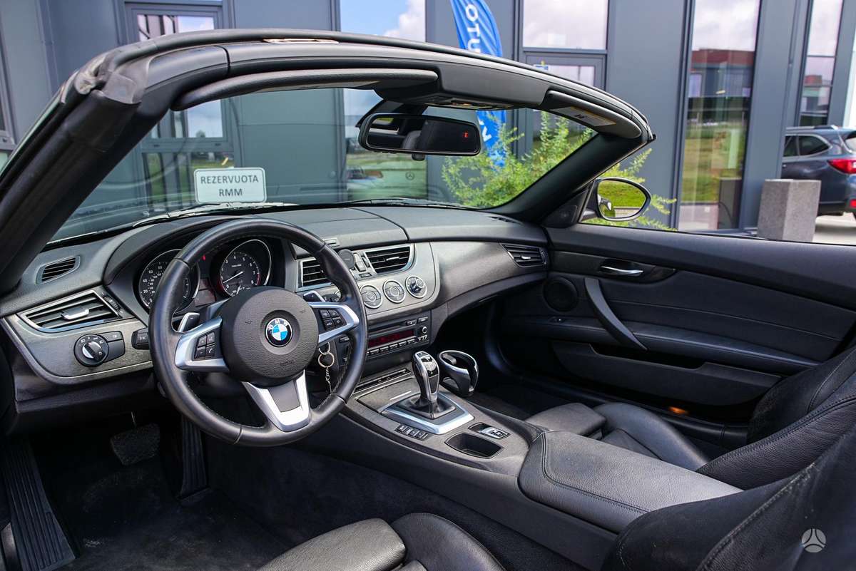 BMW Z4, 2.0 l., convertible