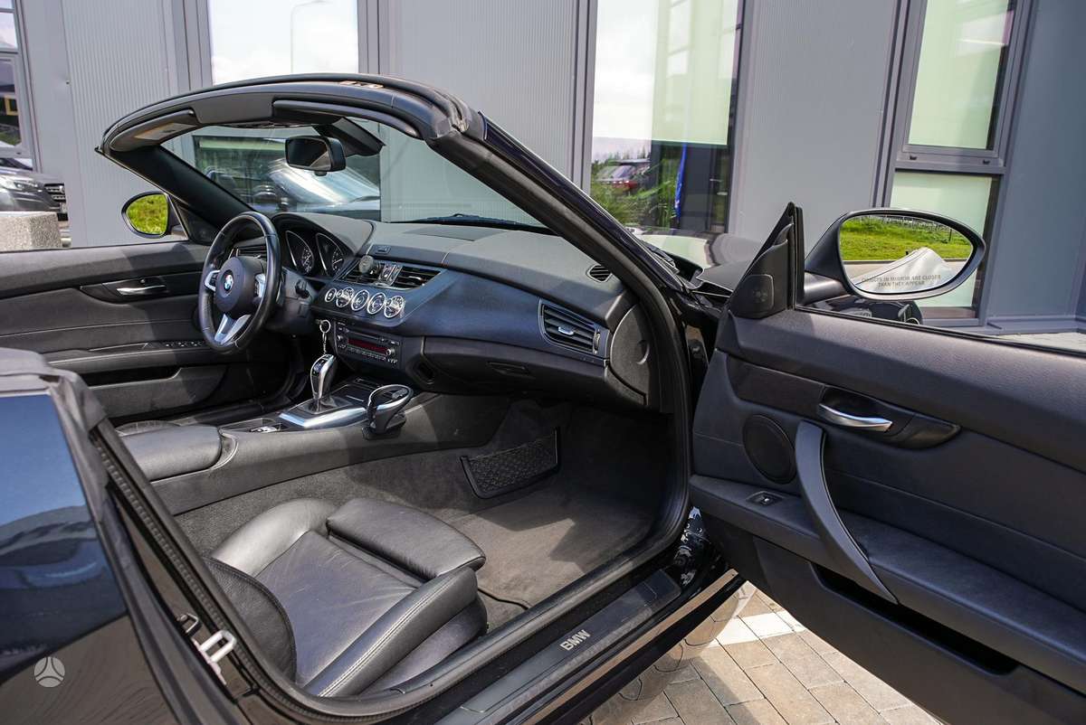 BMW Z4, 2.0 l., convertible
