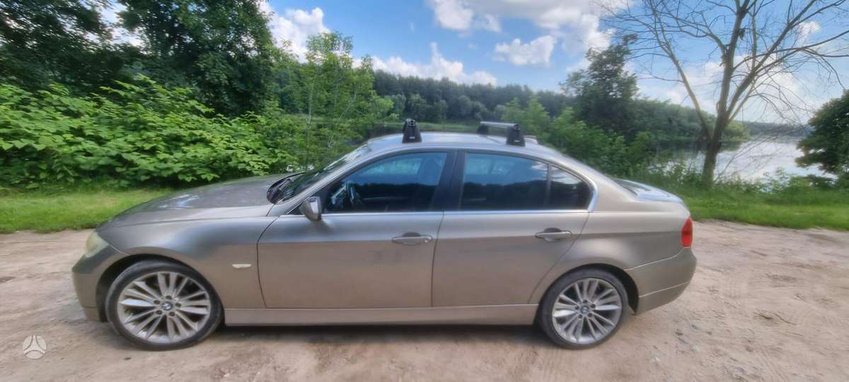 BMW 325, 3.0 l., Седан