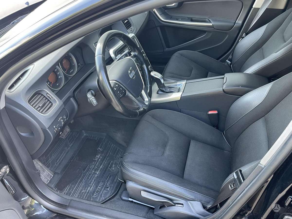 Volvo V60, 2.0 l., universalas