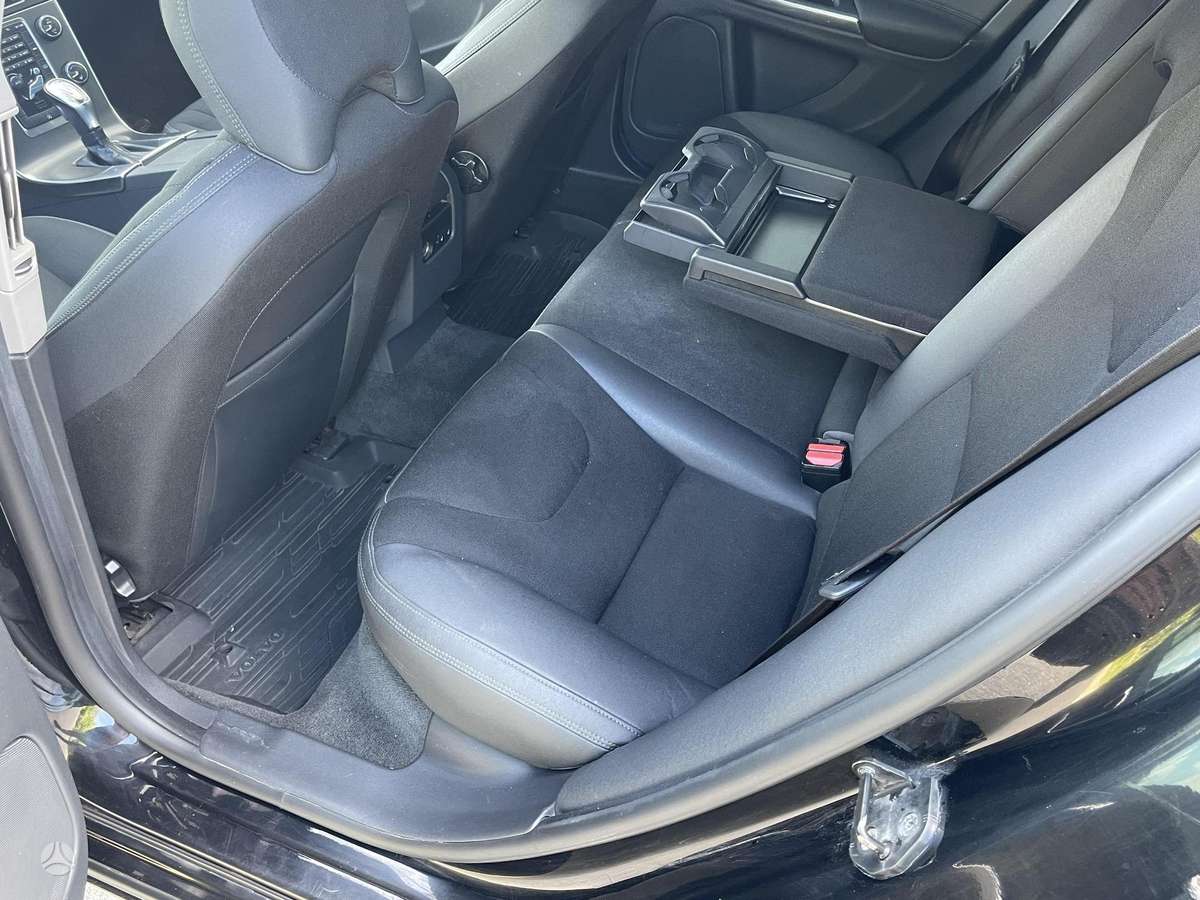 Volvo V60, 2.0 l., universalas