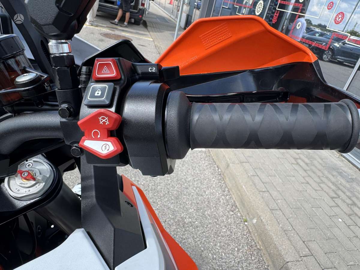 KTM Super Adventure 1300cc, enduro / adventure