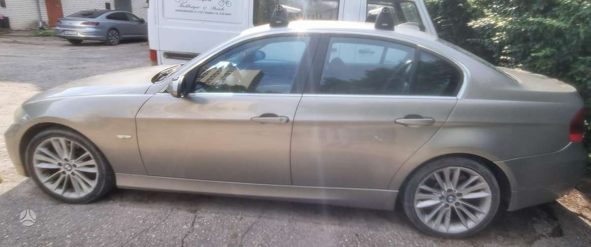BMW 325, 3.0 l., Седан
