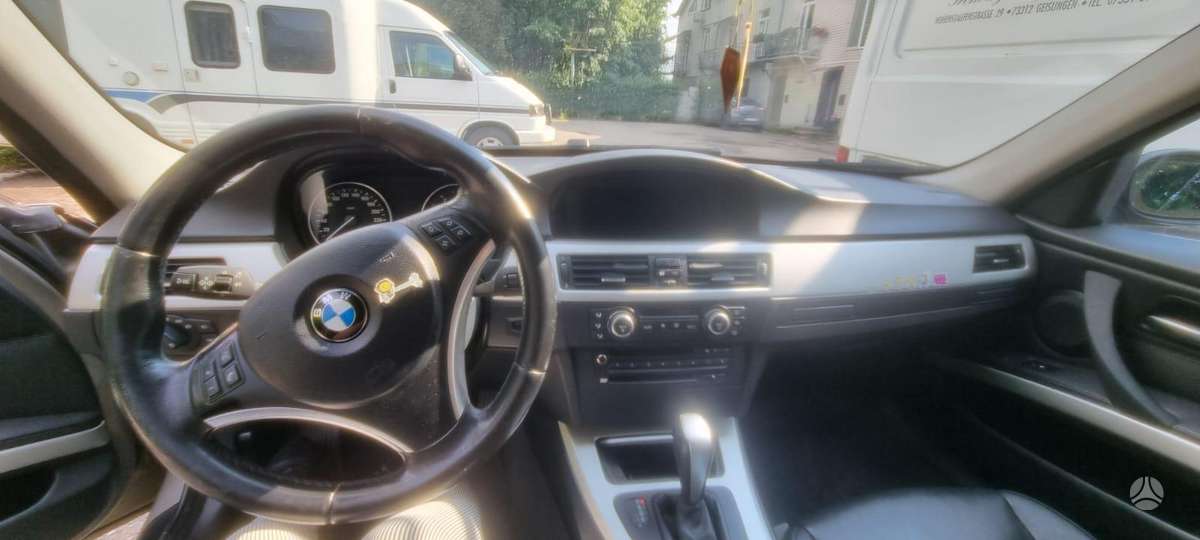 BMW 325, 3.0 l., Седан