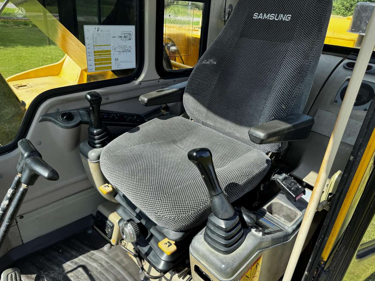 Samsung MX255, ekskavatoriai