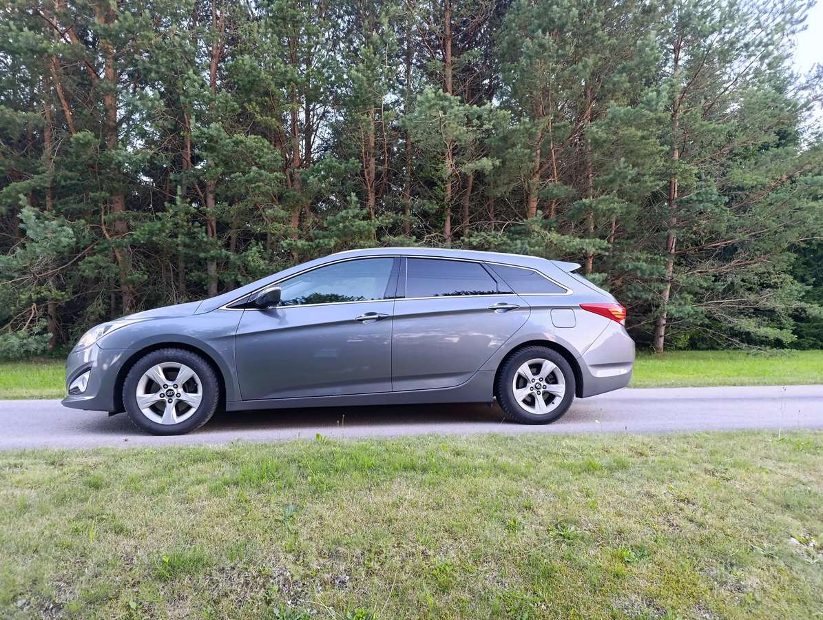 Hyundai i40, 1.7 l., Универсал