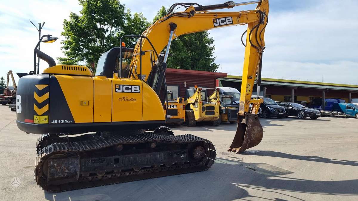 JCB JS 131 LC, excavator
