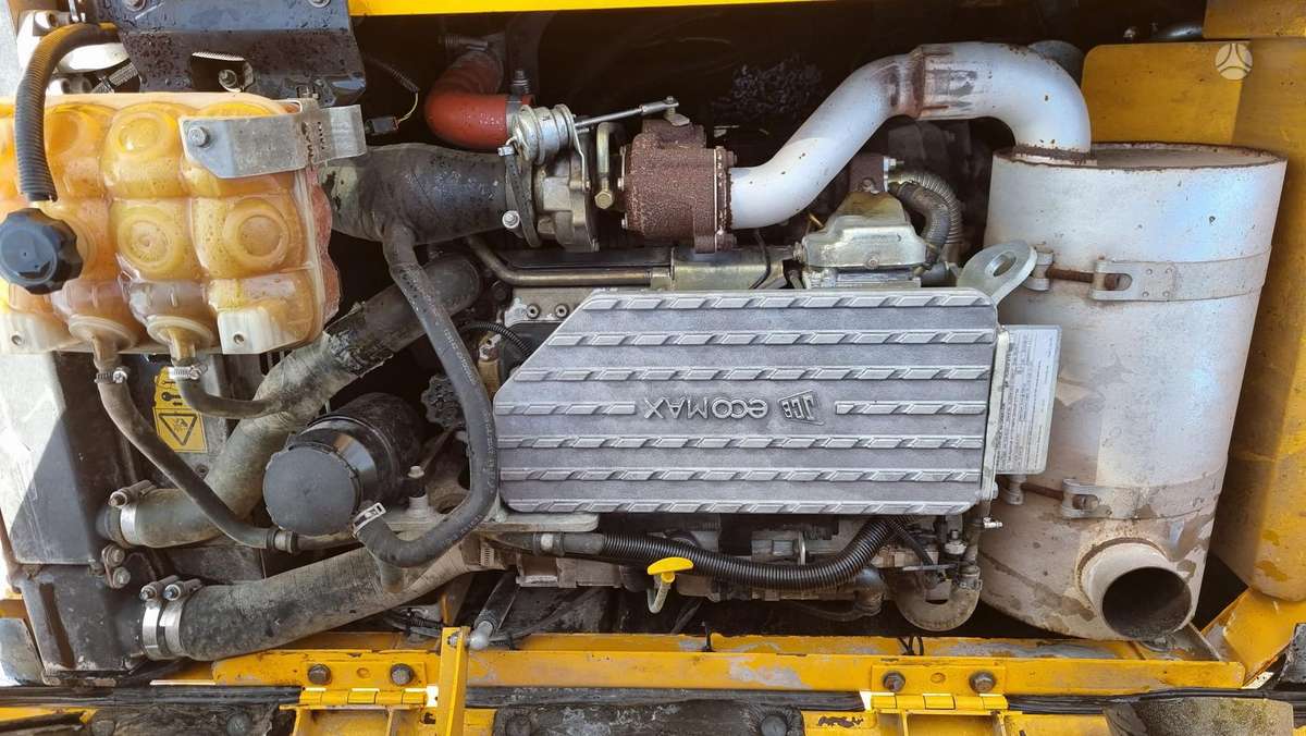 JCB JS 131 LC, экскаваторы