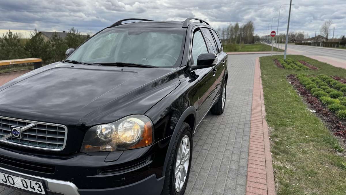 Volvo XC90 - 2